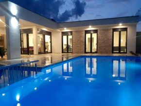 Villa Nahla